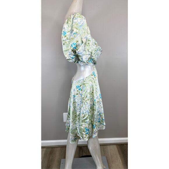 NWT ASTR THE LABEL Clarita Dress in Green & Blue Floral Size L $390 - Picture 6 of 9